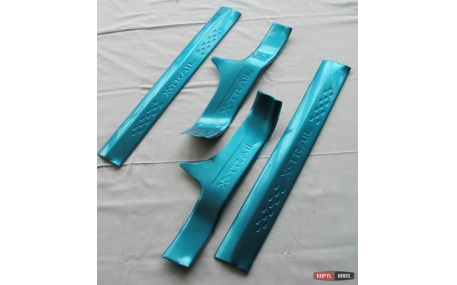 Накладки на пороги Nissan X-Trail T32