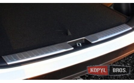 Накладка на задний бампер Suzuki Vitara