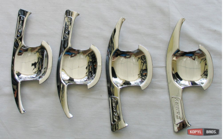 Хром накладки Toyota Camry V70