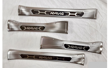 Накладки на пороги Toyota RAV4