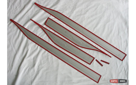 Молдинги дверей Toyota RAV4