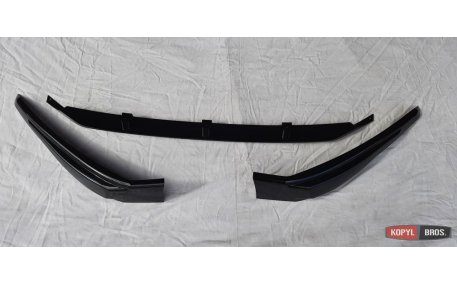 Накладка передняя Hyundai Elantra AD