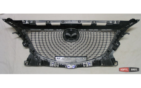 Решетка радиатора Mazda 3