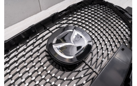 Решетка радиатора Mazda 3