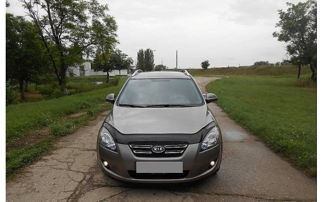 Дефлектор капота Kia Ceed