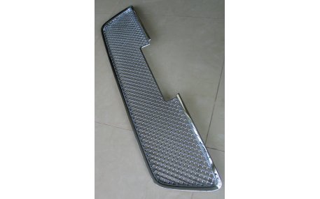 Решетка радиатора Toyota Hilux 2015-2017