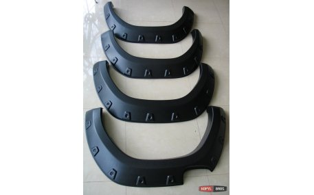 Арки Toyota Hilux