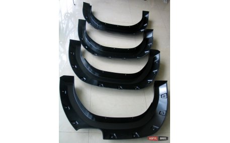 Арки Toyota Hilux