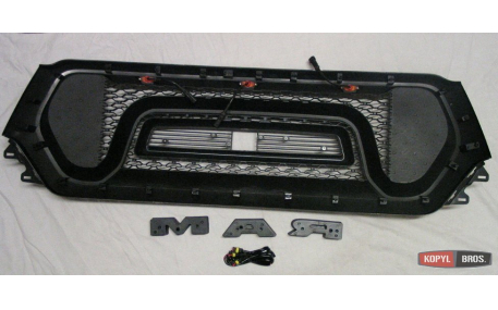 Решетка радиатора Dodge RAM 1500