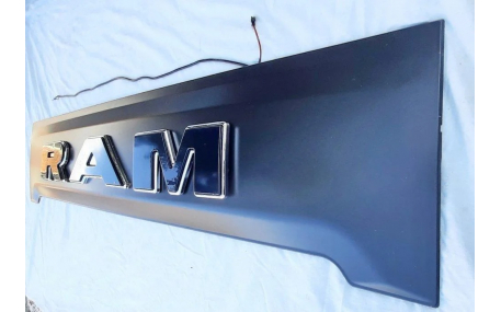 Накладка на задний борт Dodge RAM