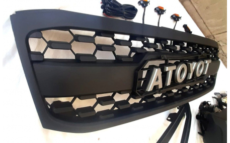 Фары передние Toyota Land Cruiser 100 1998-2002