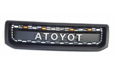 Решетка радиатора Toyota Land Cruiser Prado 120