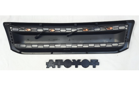 Решетка радиатора Toyota Land Cruiser Prado 120