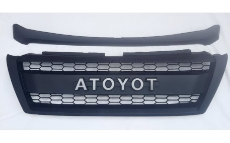Решетка радиатора Toyota Land Cruiser Prado 150 2013-2017