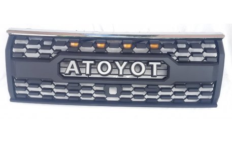 Решетка радиатора Toyota Land Cruiser Prado 150 2017-2023