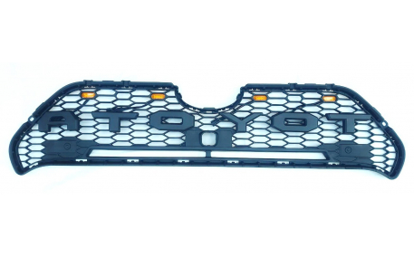 Решетка радиатора Toyota RAV4