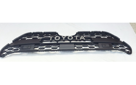 Решетка радиатора Toyota RAV4