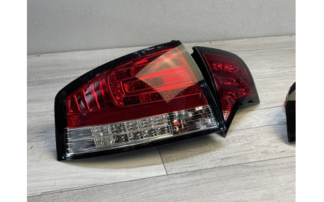Фонари задние AUDI A4 B7 Sedan