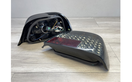 Фонари задние BMW 7 E38