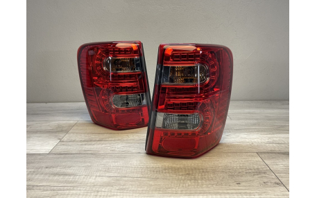 Фонари задние JEEP Grand Cherokee