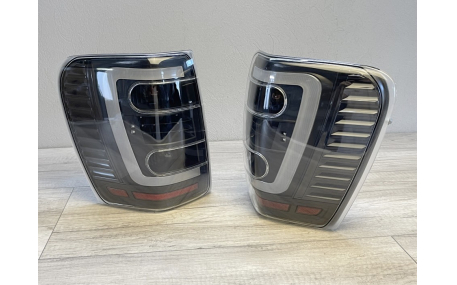 Фонари задние JEEP Grand Cherokee