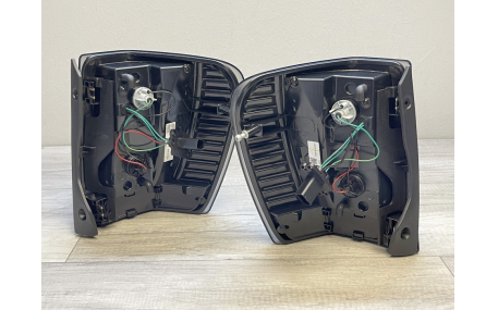 Фонари задние JEEP Grand Cherokee