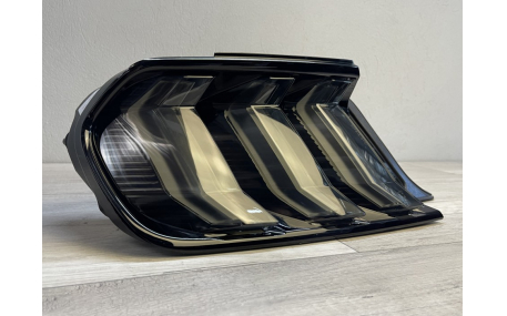 Фонари задние Ford Mustang