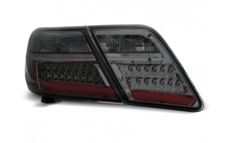 Фонари задние Toyota Camry V40