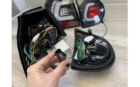 Фонари задние Volkswagen Golf 5