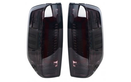 Фонари задние Nissan Navara