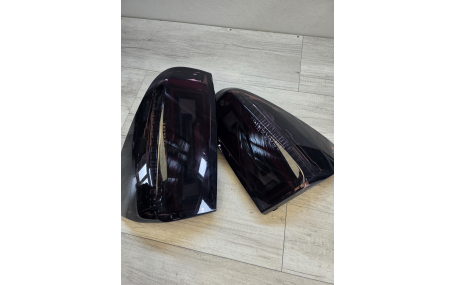 Фонари задние Toyota Hilux 2021-2023