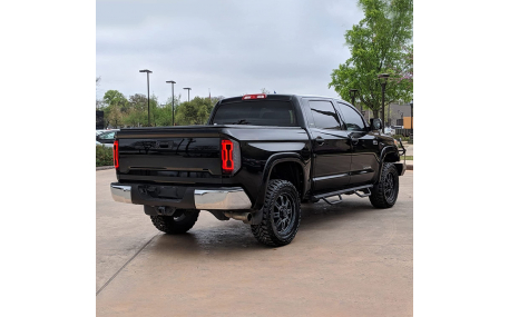Фонари задние Toyota Tundra 2014-2021