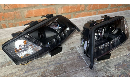 Фары передние AUDI A6 C5 1997-2001