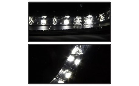 Фары передние AUDI A4 B7