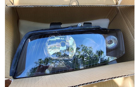 Фары передние AUDI A4 B6