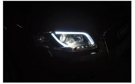 Фары передние AUDI A4 B7