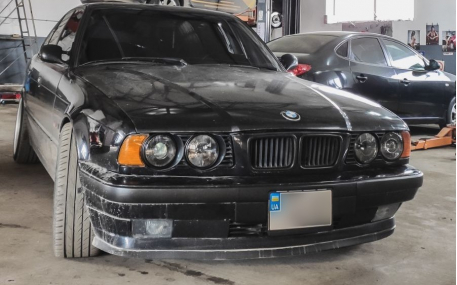 Фары передние BMW E32/E34