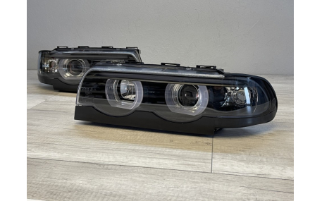 Фары передние BMW 7 E38