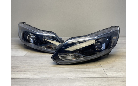 Фары передние Ford Focus MK3 2011-2014