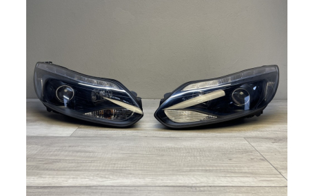 Фары передние Ford Focus MK3 2011-2014