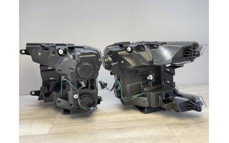 Фары передние Ford F150 2017-2020