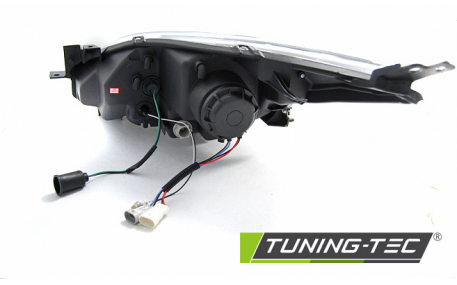 Фары передние Mazda 3