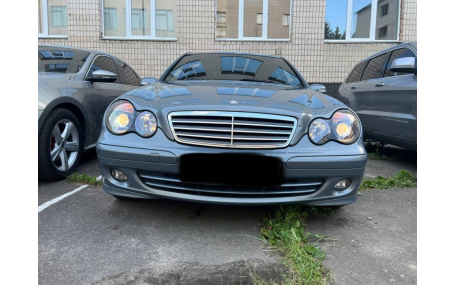 Фары передние Mercedes C-class W203 2000-2004
