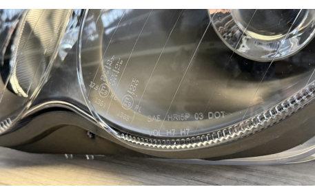 Фары передние Mercedes C-class W203 2000-2004