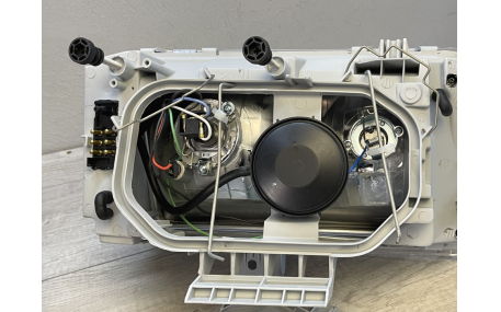 Фары передние Mercedes E-class W124