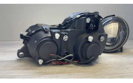 Фары передние Mercedes CLK-class W208