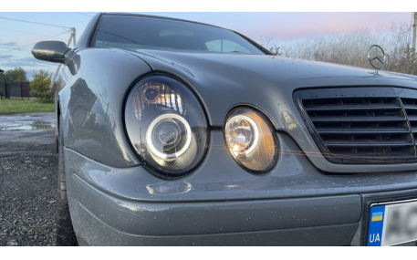 Фары передние Mercedes CLK-class W208
