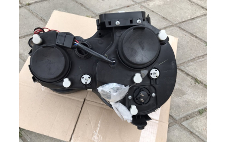 Фары передние Mercedes E-class W210 1999-2002