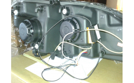 Фары передние Mercedes S-class W220