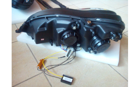 Фары передние Mercedes S-class W220